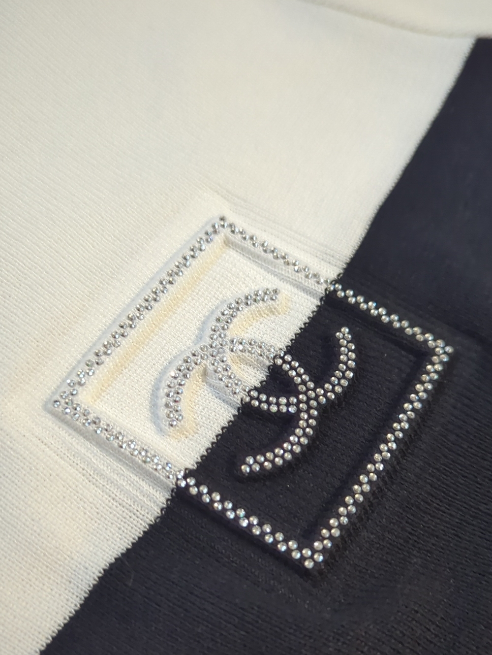 CHANEL Black and White Short Sleeve Knit Top Size XS - Picture 2 of 3